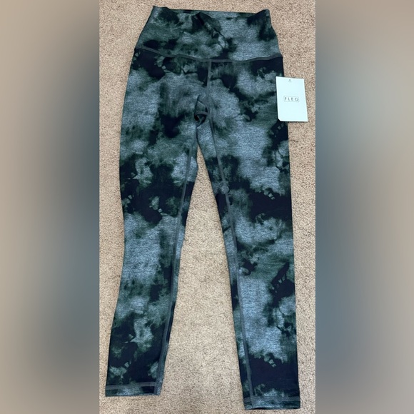 Fleo Women’s Size Small Green Gray El Toro 25’’ High Waisted Leggings NWT - Picture 2 of 5